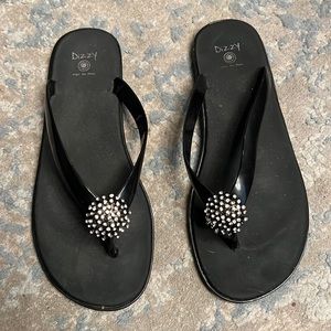 Dizzy rhinestone appliqué sandal
